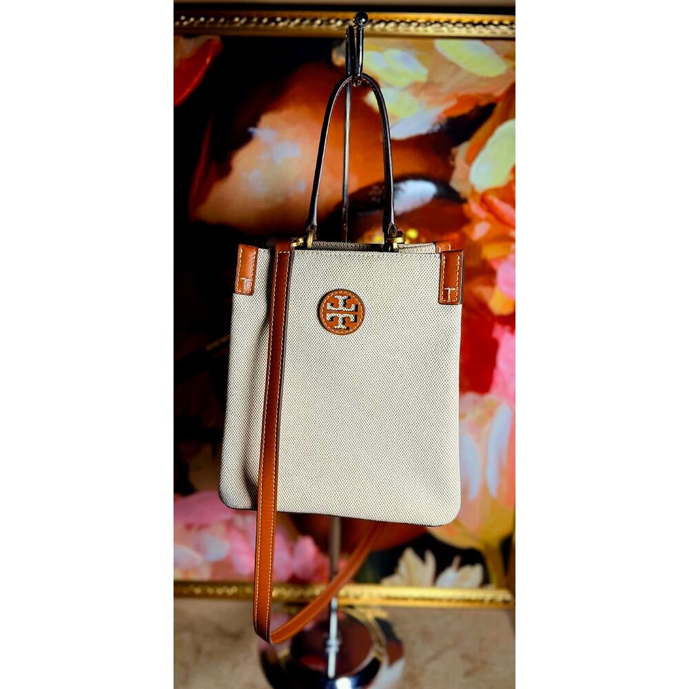 Tory Burch Blake Canvas Bucket Bag โ Natural & Classic Cuoio - NWOT - Picture 2 of 7
